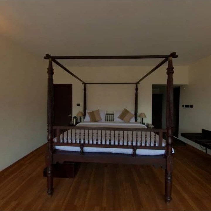 Grandeur King Room